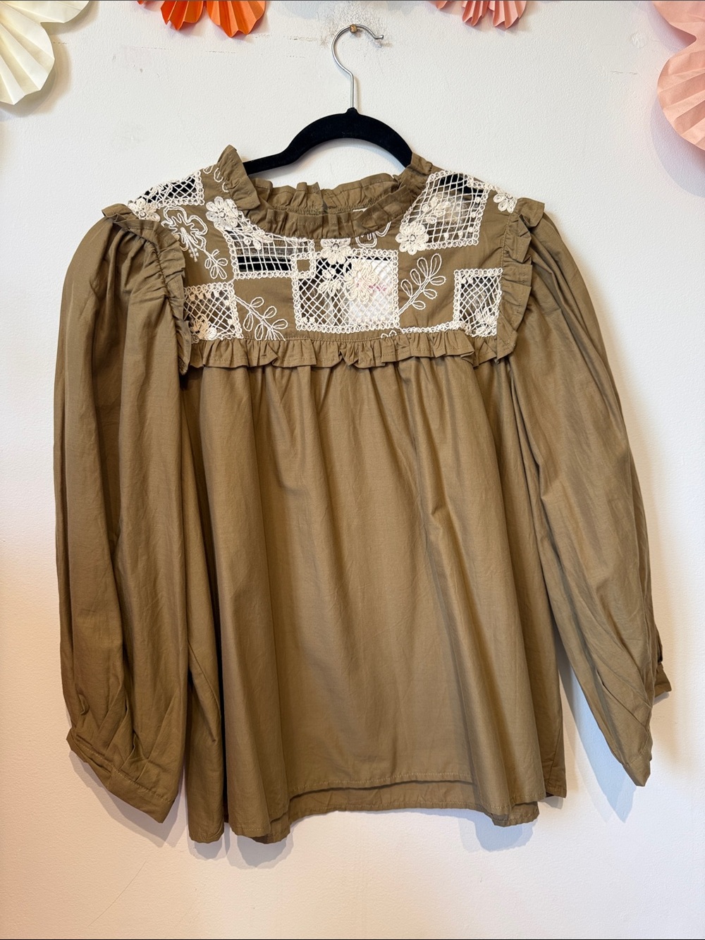 NWT entro top olive large